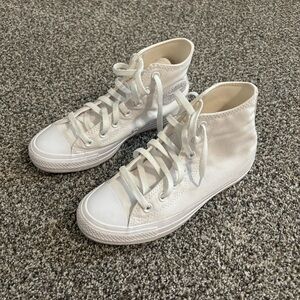 Chuck Taylor all star ⭐️ classic WHITE high-top canvas sneakers women 7 …